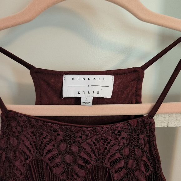 Kendall + Kylie Large maroon plum burgundy lace racerback crop top - Picture 3 of 5